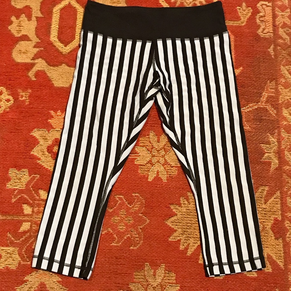 Lululemon stripe wunder unders